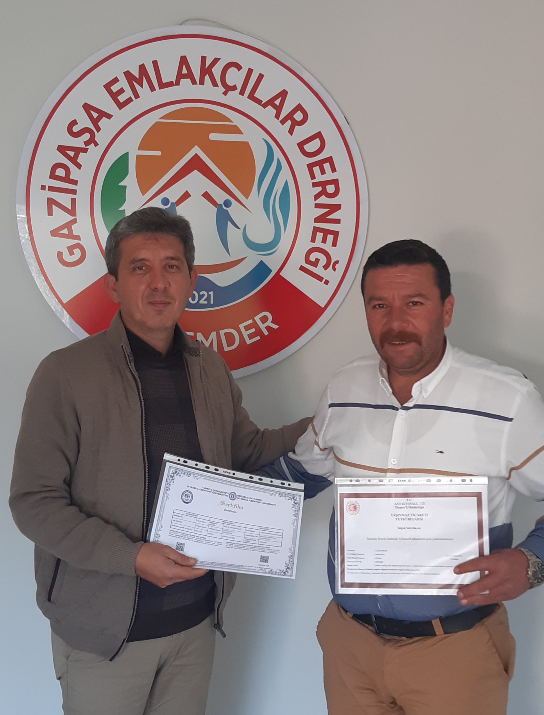 Yeni üyemiz  Yaşar yapı gayrimenkul sahibi Yaşar Ergin beye aramıza  hoşgeldiniz diyoruz. 