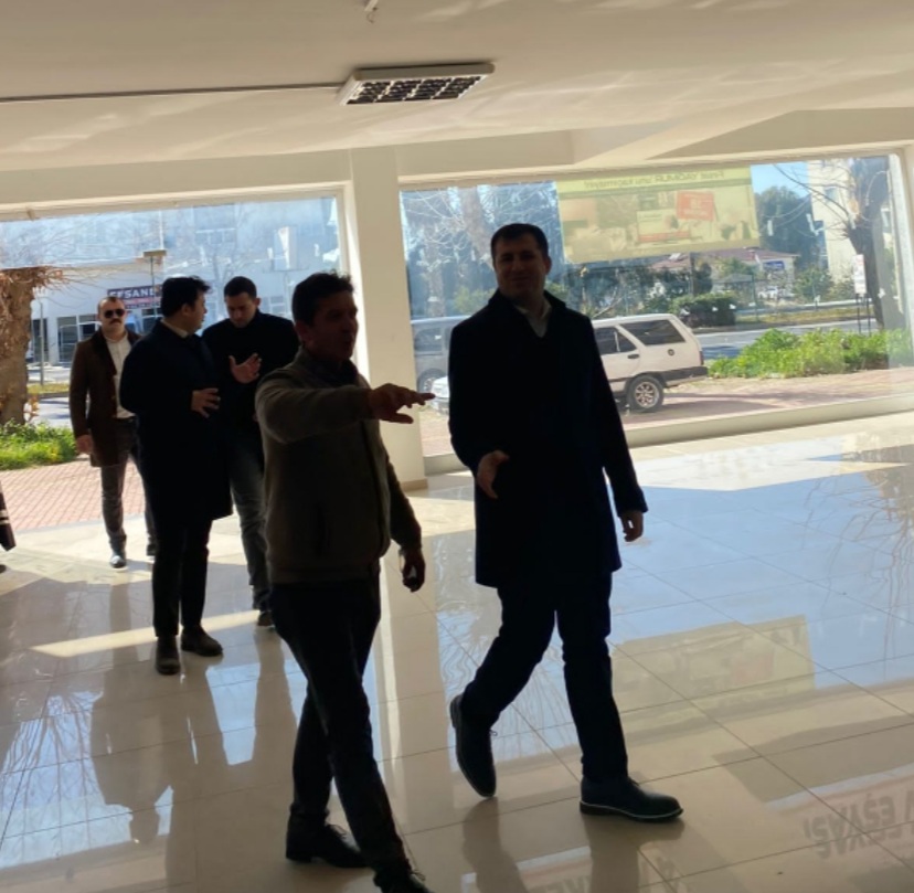İLÇE KAYMAKAMIZ DEPREM FAAALİYETLERİMİZ İÇİN FAALİYET ALANIMIZI İNCELEDİLER.
