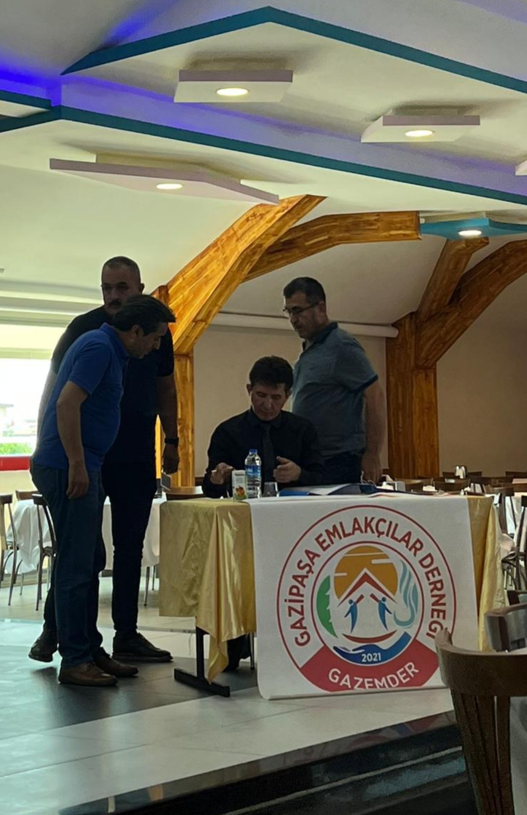 HAZURUN LİSTEMİZİ İMZAYA AÇTIK